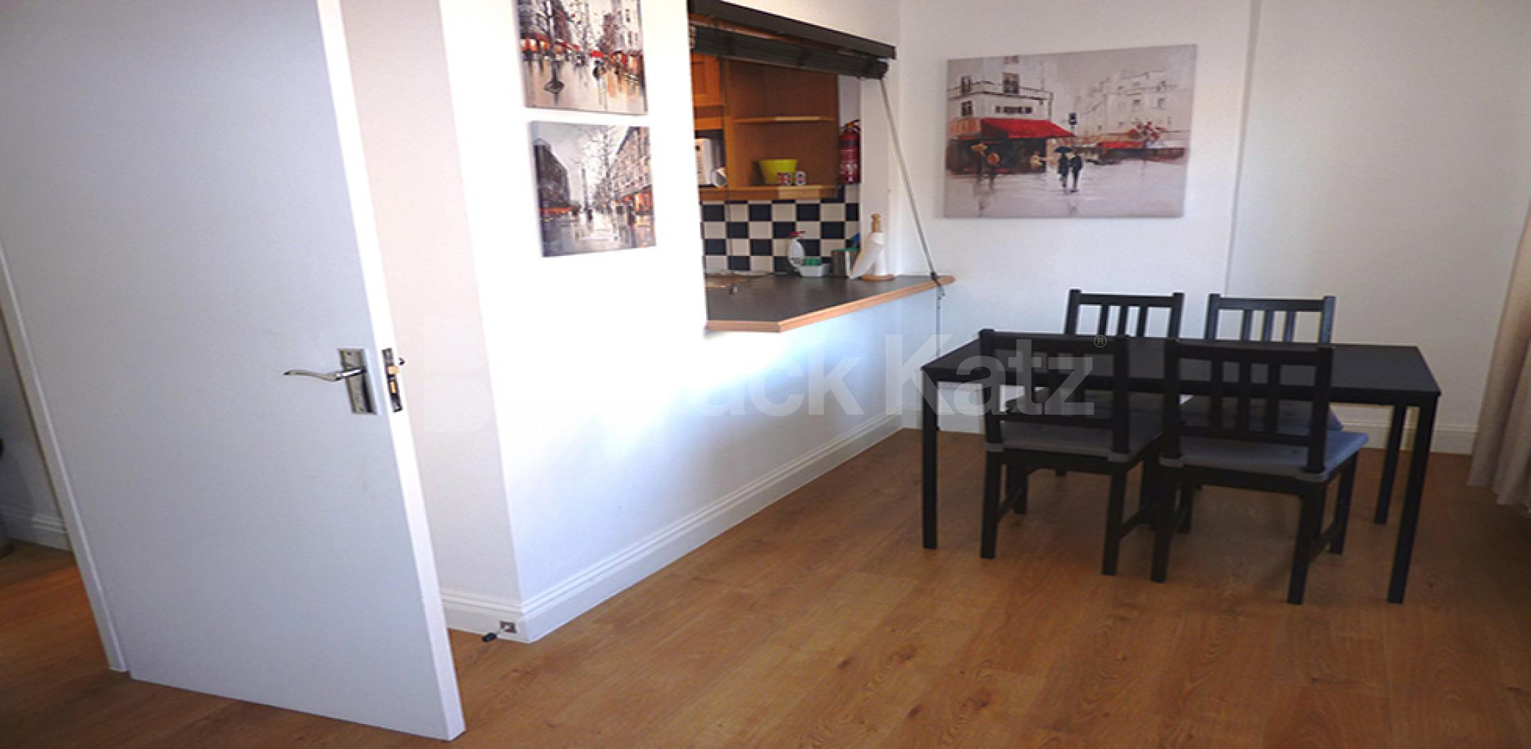 			CENTRAL ZONE 1 LOCATION!, 1 Bedroom, 1 bath, 1 reception Flat			 Crawford Place, EDGWARE ROAD